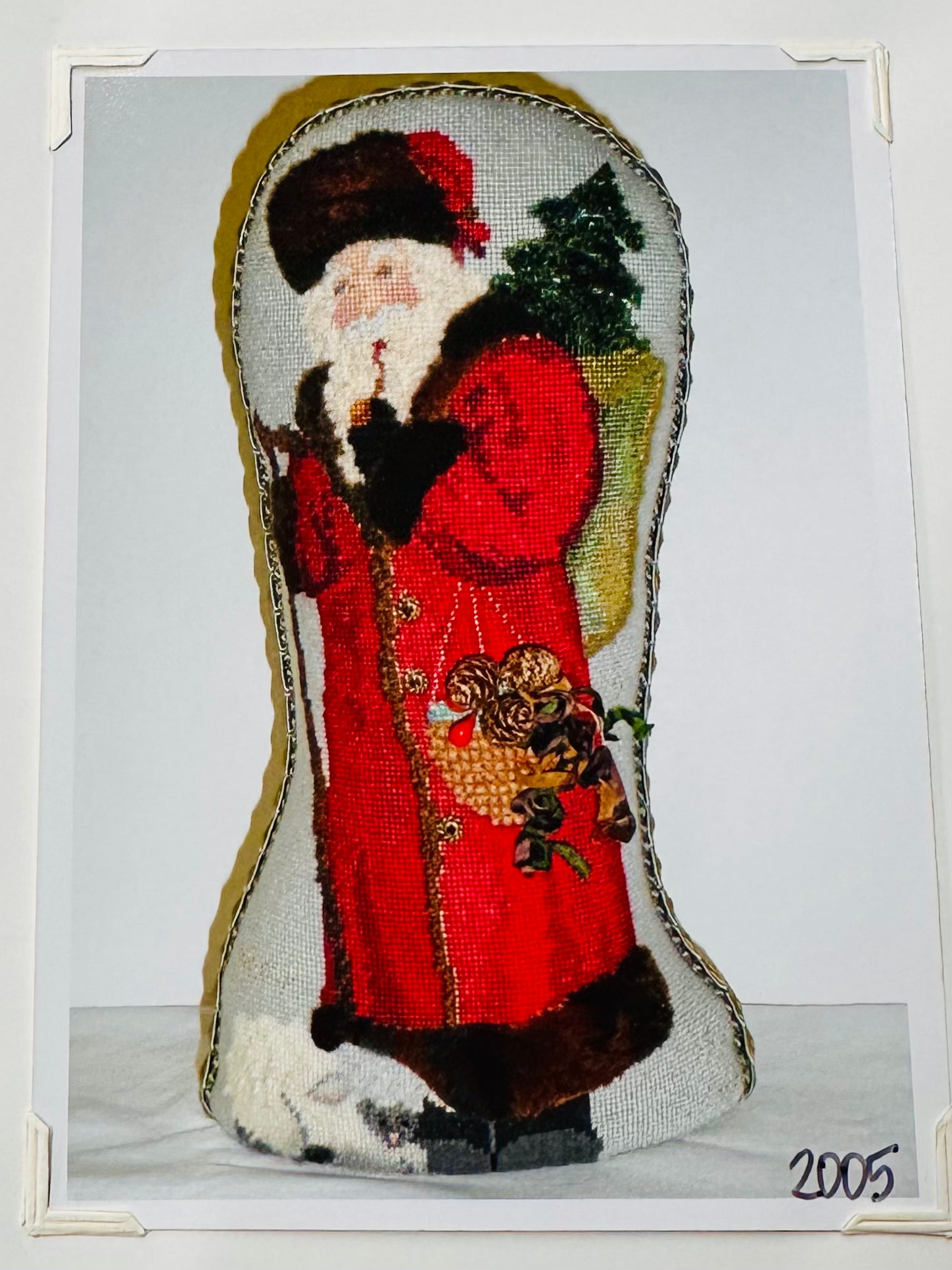 Ann Hanson 2005 Limited Edition Red Coat Santa With Pipe